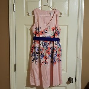 Motherhood dress size medium